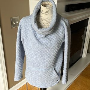 Orvis quilted cowl neck pullover size M